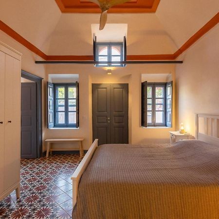 St.Mammas Traditional Apartment เมซาเรีย ภายนอก รูปภาพ